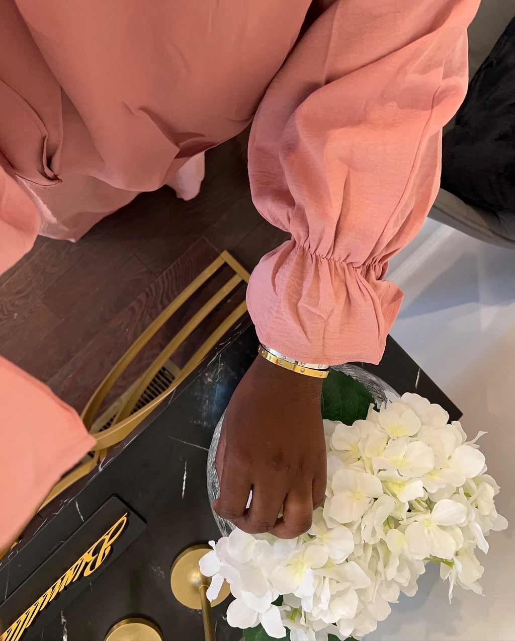 Textured abaya (Pink)